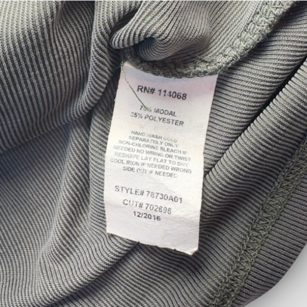 Madison & Berkeley Women’s Long Sleeve Off-Shoulder Olive Green Blouse SMALL - Picture 5 of 5